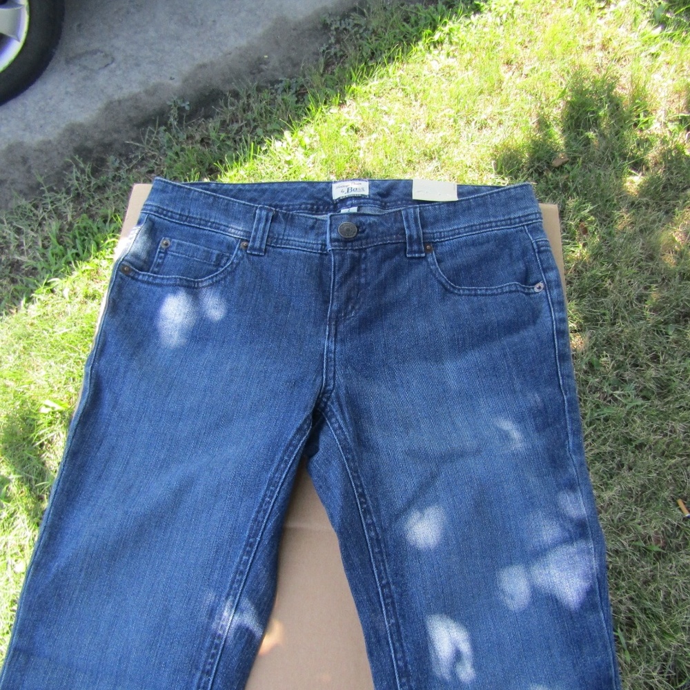 G.H. Bass & Co. Size 2 Short Jeans - Picture 3 of 5